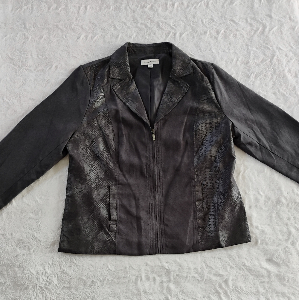 Studio Works Gray Faux Suede Snake Print Lightweight Jacket Blazer